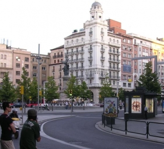 plaza de espana zaragoza.jpg